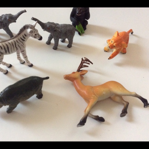 7 items Toy Reindeer and other small animals Set of 7 language development toys - Picture 7 of 8